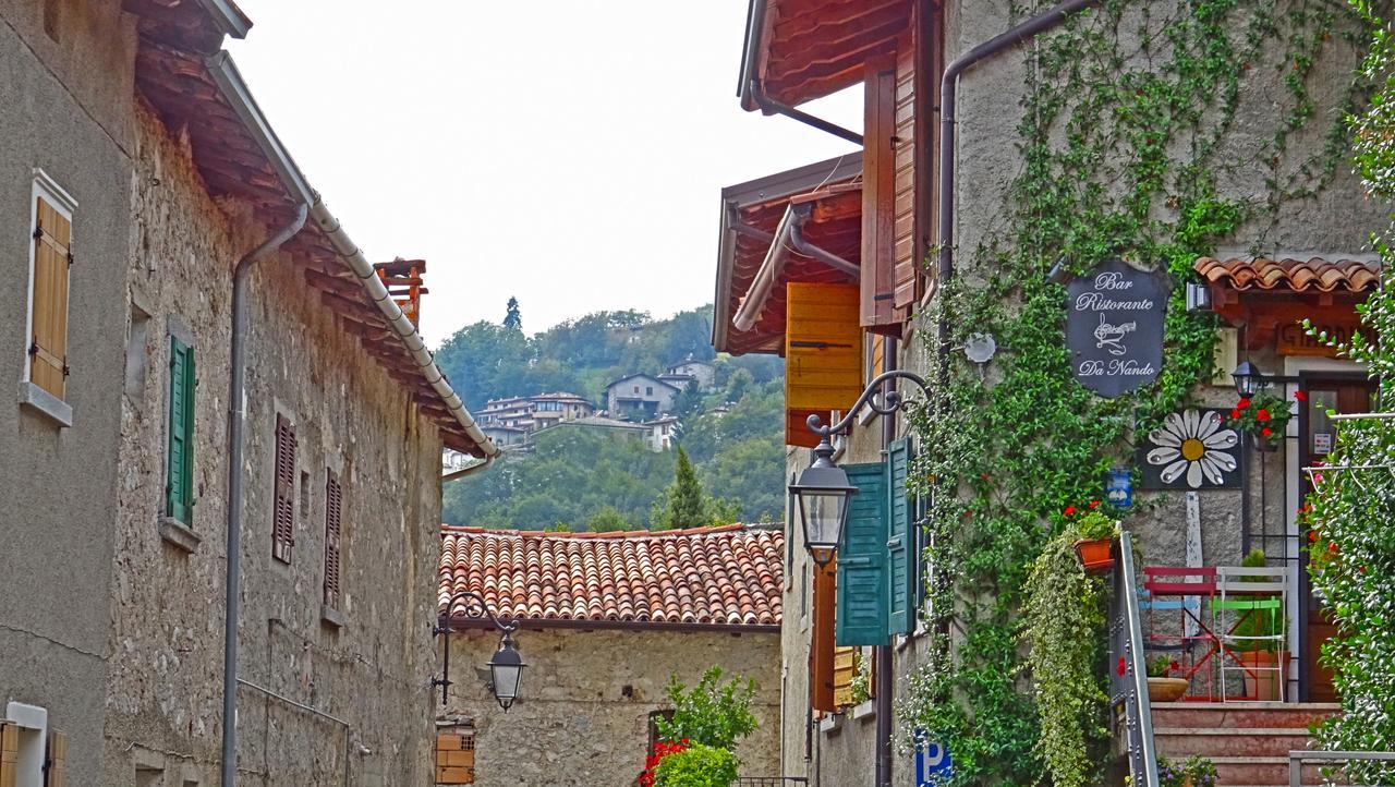 Rustico Colonna House by Gardadomusmea Vesio Exterior foto