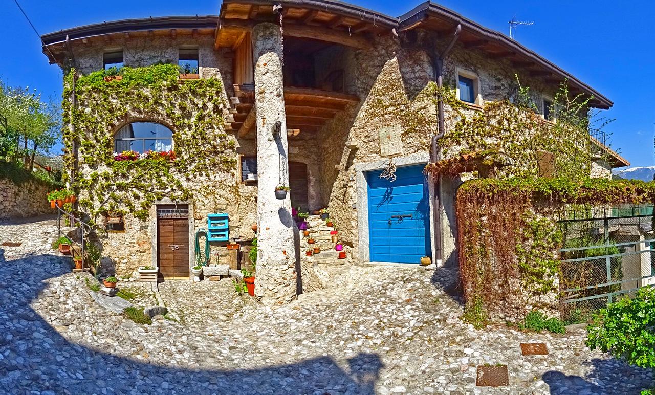 Rustico Colonna House by Gardadomusmea Vesio Exterior foto