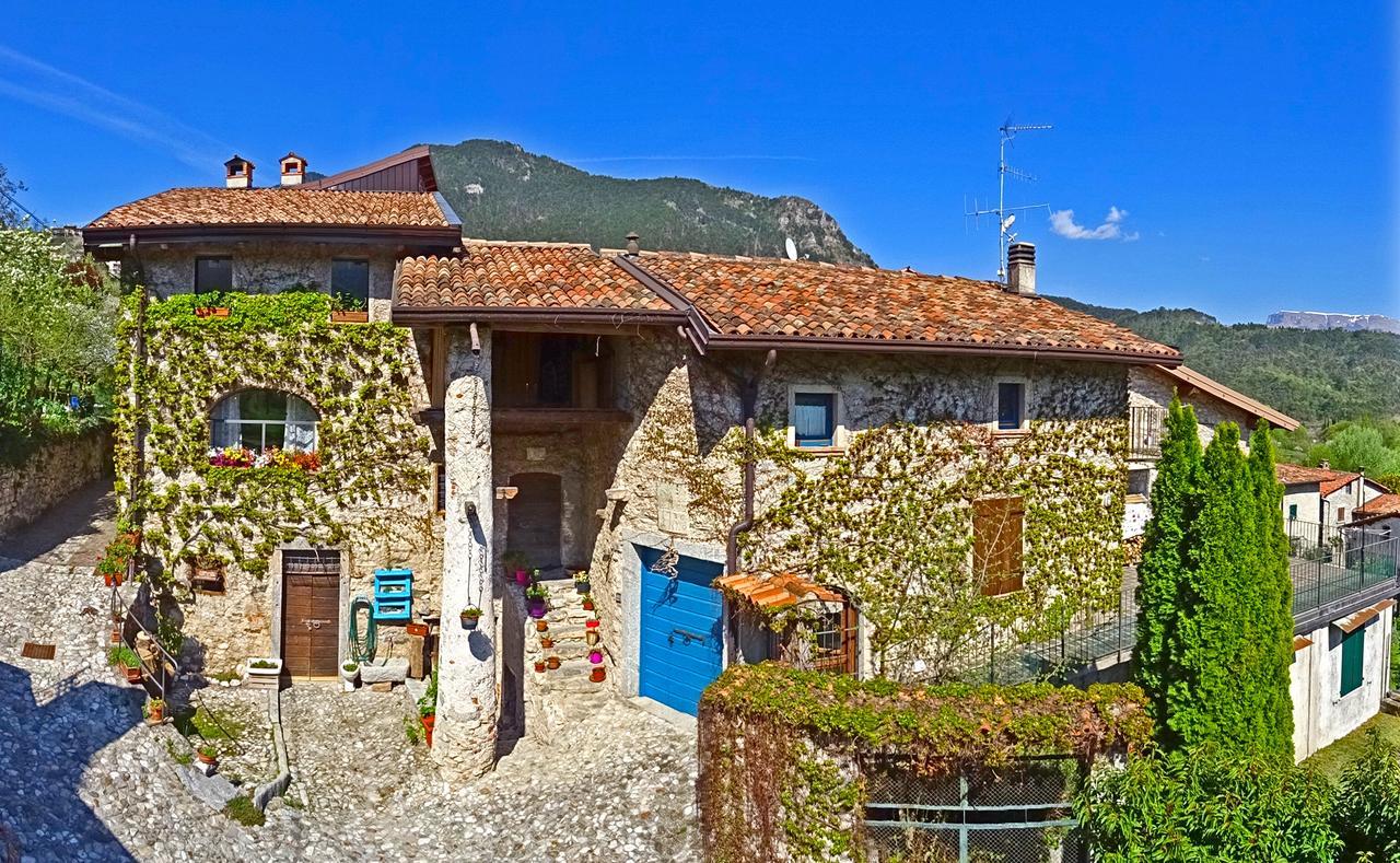 Rustico Colonna House by Gardadomusmea Vesio Exterior foto